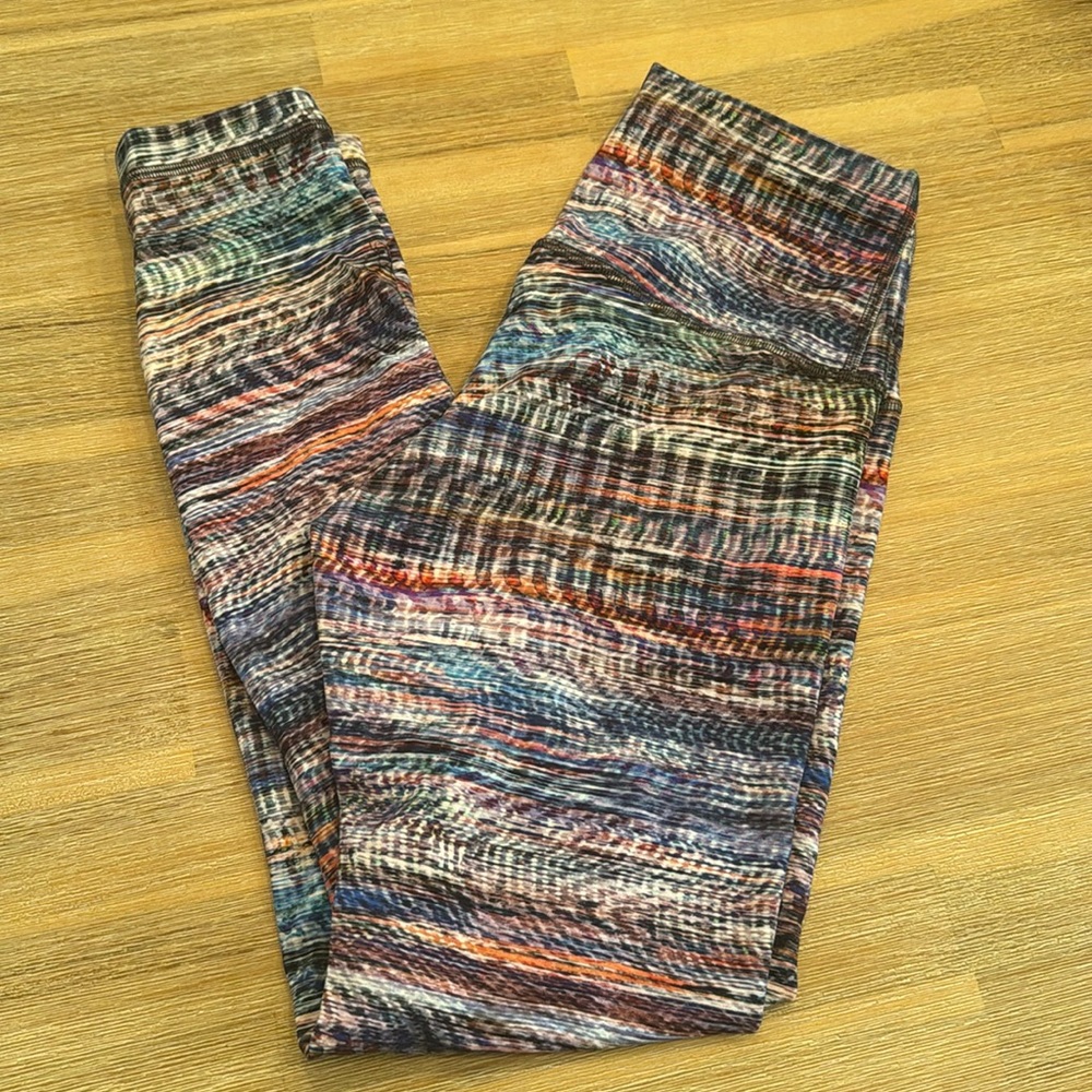 Lululemon, wonderunder leggings, size 6